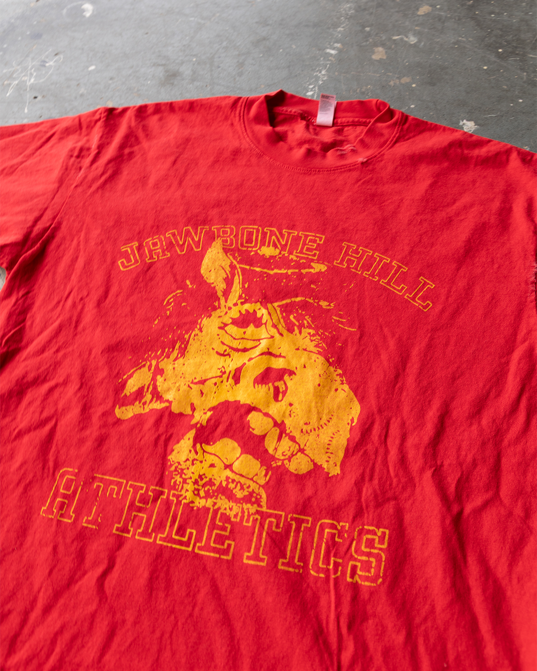 "JAWBONE HILL" tee